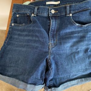 Levi shorts